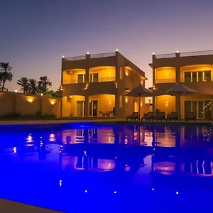 Royal Nile - Pool View 2 Appartement Louxor
