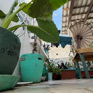 Dar Dyali Rooftop ⁿᵉᵃʳ ⁿᵍᵒʳ ᵇᵉᵃᶜʰ ᵃⁿᵈ ⁱˢˡᵃⁿᵈ Séjour chez l'habitant Dakar